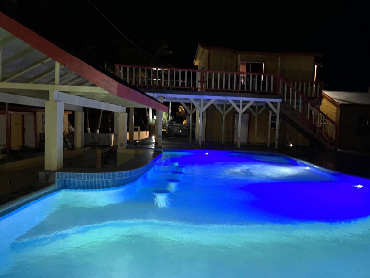 Tropical Paradise Express Caye Caulker Exterior foto